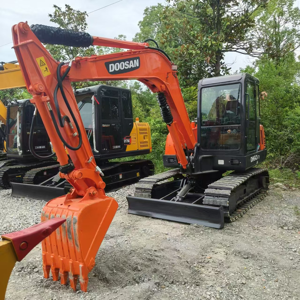 DOOSAN DH60 - Гусеничный экскаватор: фото 5 DOOSAN DH60 - Гусеничный экскаватор: фото 5