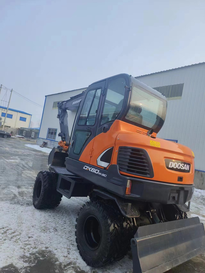 DOOSAN DX60w-9c - Мини-экскаватор: фото 4 DOOSAN DX60w-9c - Мини-экскаватор: фото 4