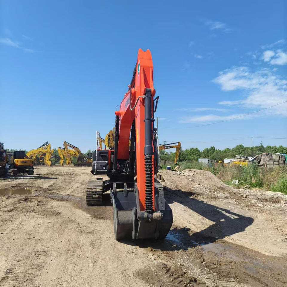 HITACHI ZX240 - Гусеничный экскаватор: фото 5 HITACHI ZX240 - Гусеничный экскаватор: фото 5