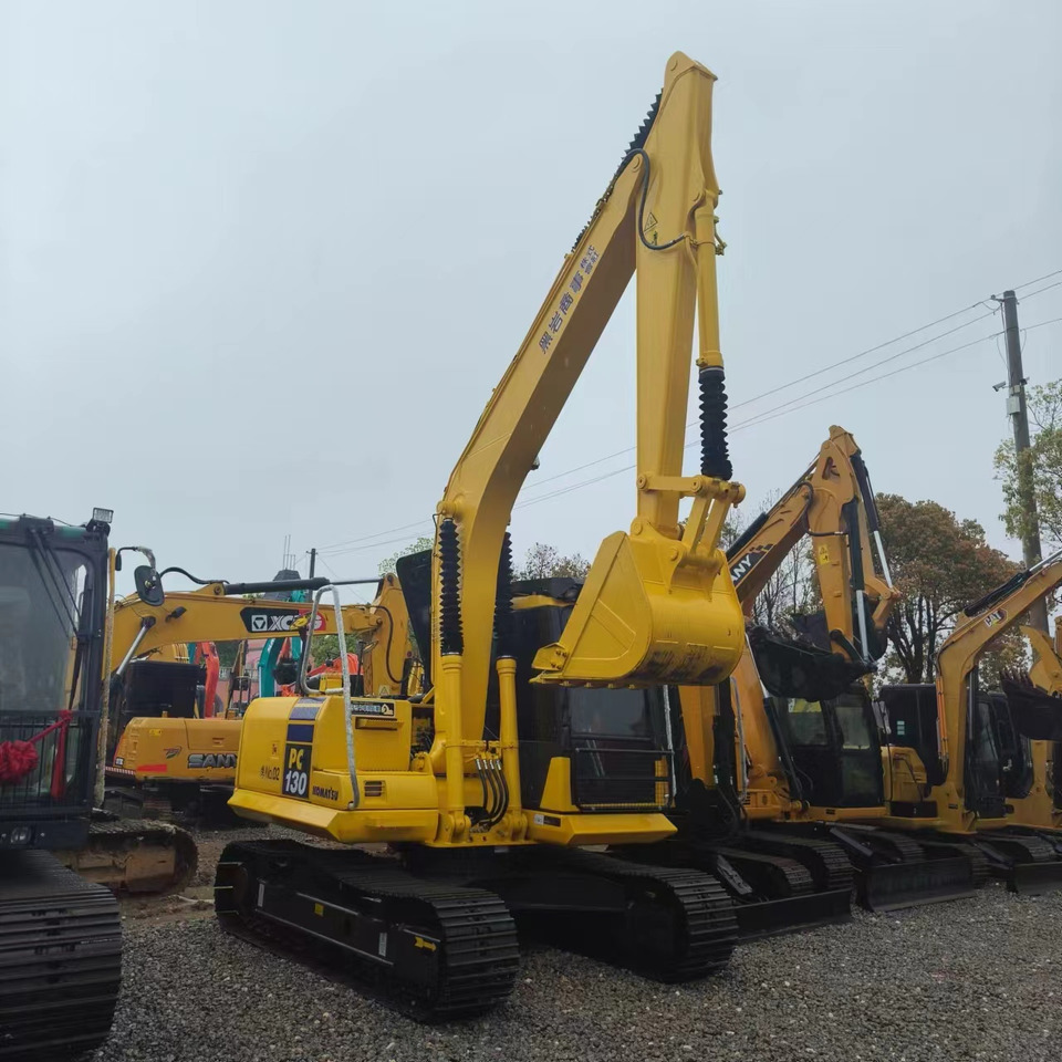 KOMATSU PC130-7 - Гусеничный экскаватор: фото 1 KOMATSU PC130-7 - Гусеничный экскаватор: фото 1