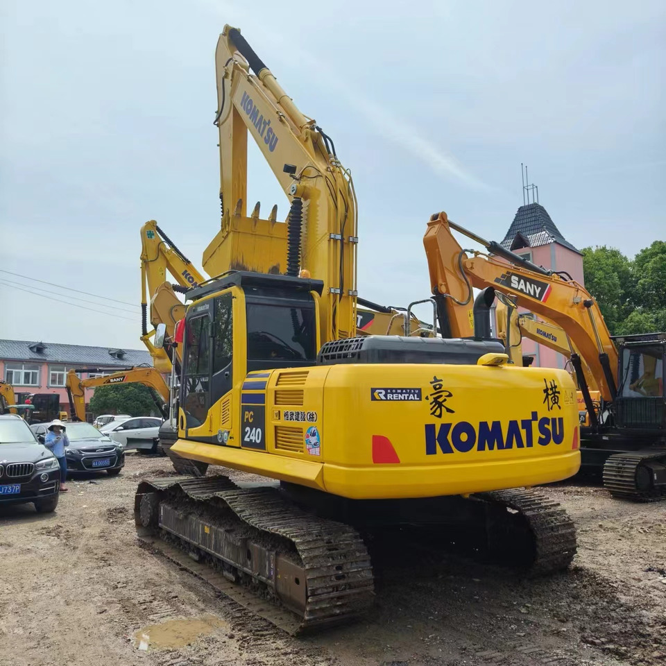 KOMATSU PC240LC-8 - Гусеничный экскаватор: фото 5 KOMATSU PC240LC-8 - Гусеничный экскаватор: фото 5