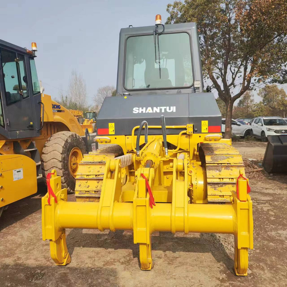 SHANTUI SD16 - Бульдозер: фото 4 SHANTUI SD16 - Бульдозер: фото 4