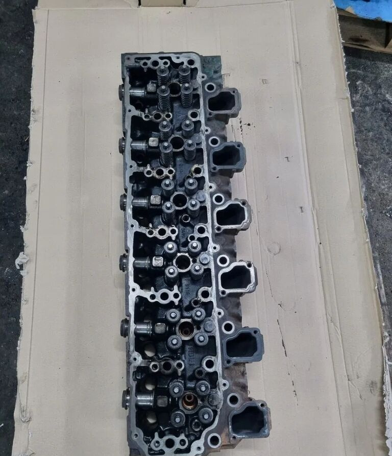 DEUTZ GŁOWICA SILNIKA VOLVO FL FE D7E D7F RENAULT MIDLUM PREMIUM DXI 7 EURO 5 - Головка блока для Грузовиков: фото 1 DEUTZ GŁOWICA SILNIKA VOLVO FL FE D7E D7F RENAULT MIDLUM PREMIUM DXI 7 EURO 5 - Головка блока для Грузовиков: фото 1