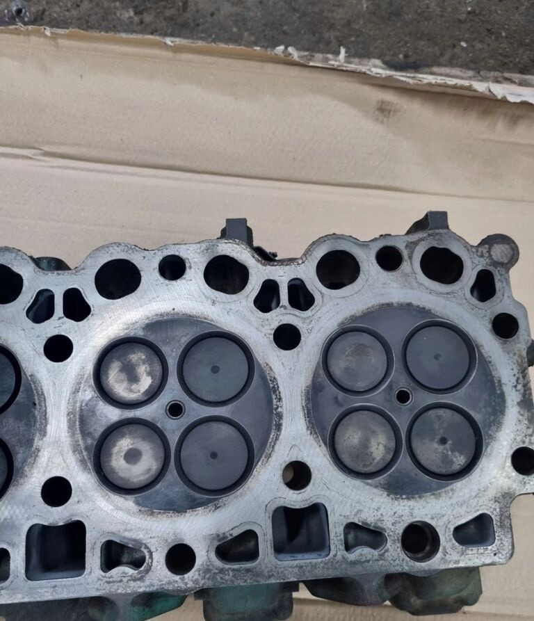 DEUTZ GŁOWICA SILNIKA VOLVO FL FE D7E D7F RENAULT MIDLUM PREMIUM DXI 7 EURO 5 - Головка блока для Грузовиков: фото 4 DEUTZ GŁOWICA SILNIKA VOLVO FL FE D7E D7F RENAULT MIDLUM PREMIUM DXI 7 EURO 5 - Головка блока для Грузовиков: фото 4