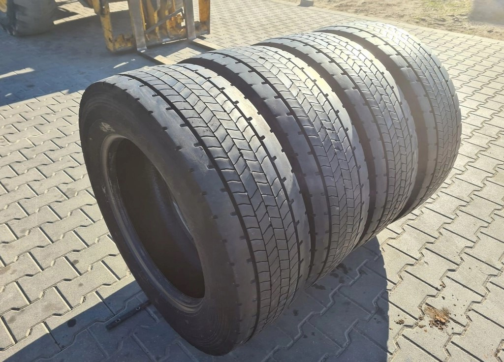 GOODYEAR TYŁ FUELMAX D 295/60 R 22.5 4 szt. stalowe - Шины и диски: фото 2 GOODYEAR TYŁ FUELMAX D 295/60 R 22.5 4 szt. stalowe - Шины и диски: фото 2
