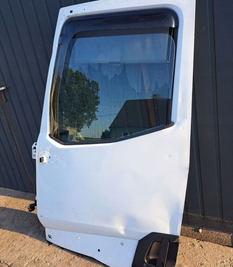 RENAULT DRZWI KOMPLETNE LEWE RENAULT GAMA T K C RANGE - Дверь и запчасти для Грузовиков: фото 1 RENAULT DRZWI KOMPLETNE LEWE RENAULT GAMA T K C RANGE - Дверь и запчасти для Грузовиков: фото 1