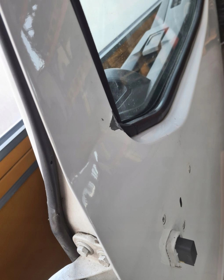 RENAULT DRZWI KOMPLETNE LEWE RENAULT GAMA T RANGE - Дверь и запчасти для Грузовиков: фото 3 RENAULT DRZWI KOMPLETNE LEWE RENAULT GAMA T RANGE - Дверь и запчасти для Грузовиков: фото 3