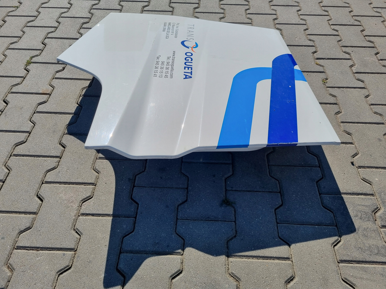 RENAULT KLAPA SCHOWKA DRZWICZKI PRAWE RENAULT GAMA RANGE T - Кузов и экстерьер для Грузовиков: фото 2 RENAULT KLAPA SCHOWKA DRZWICZKI PRAWE RENAULT GAMA RANGE T - Кузов и экстерьер для Грузовиков: фото 2