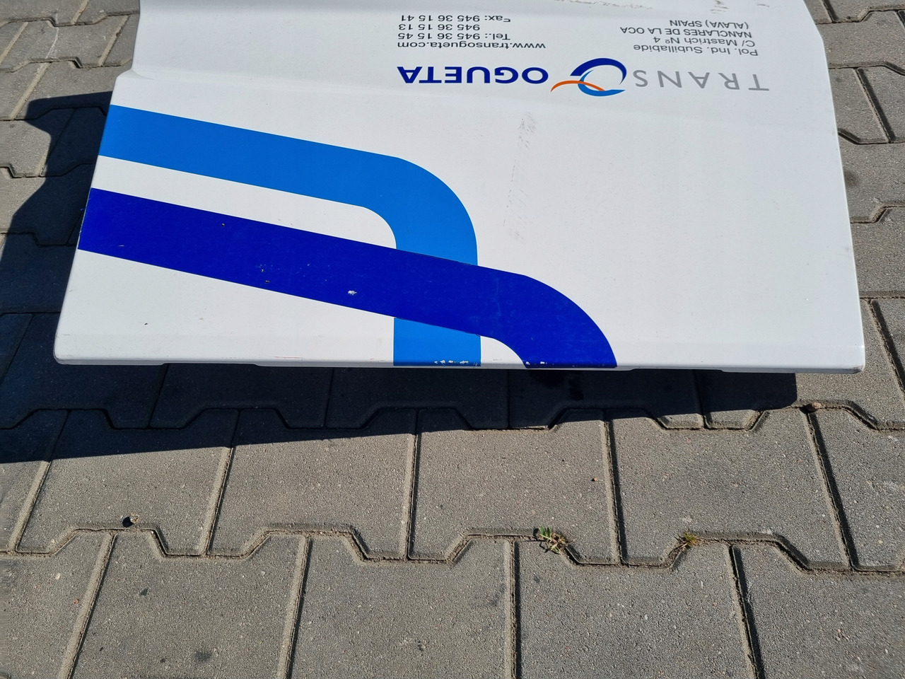 RENAULT KLAPA SCHOWKA DRZWICZKI PRAWE RENAULT GAMA RANGE T - Кузов и экстерьер для Грузовиков: фото 3 RENAULT KLAPA SCHOWKA DRZWICZKI PRAWE RENAULT GAMA RANGE T - Кузов и экстерьер для Грузовиков: фото 3