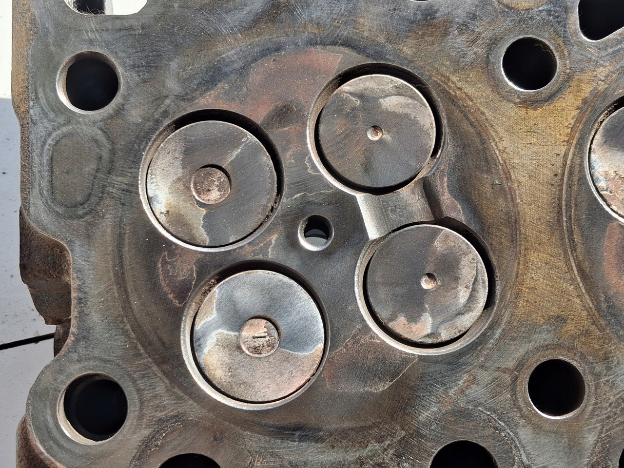 RENAULT Z WAŁKIEM ROZRZĄDU RENAULT GAMA D DTI 5 VOLVO FL D5K EURO 6 - Головка блока: фото 4 RENAULT Z WAŁKIEM ROZRZĄDU RENAULT GAMA D DTI 5 VOLVO FL D5K EURO 6 - Головка блока: фото 4