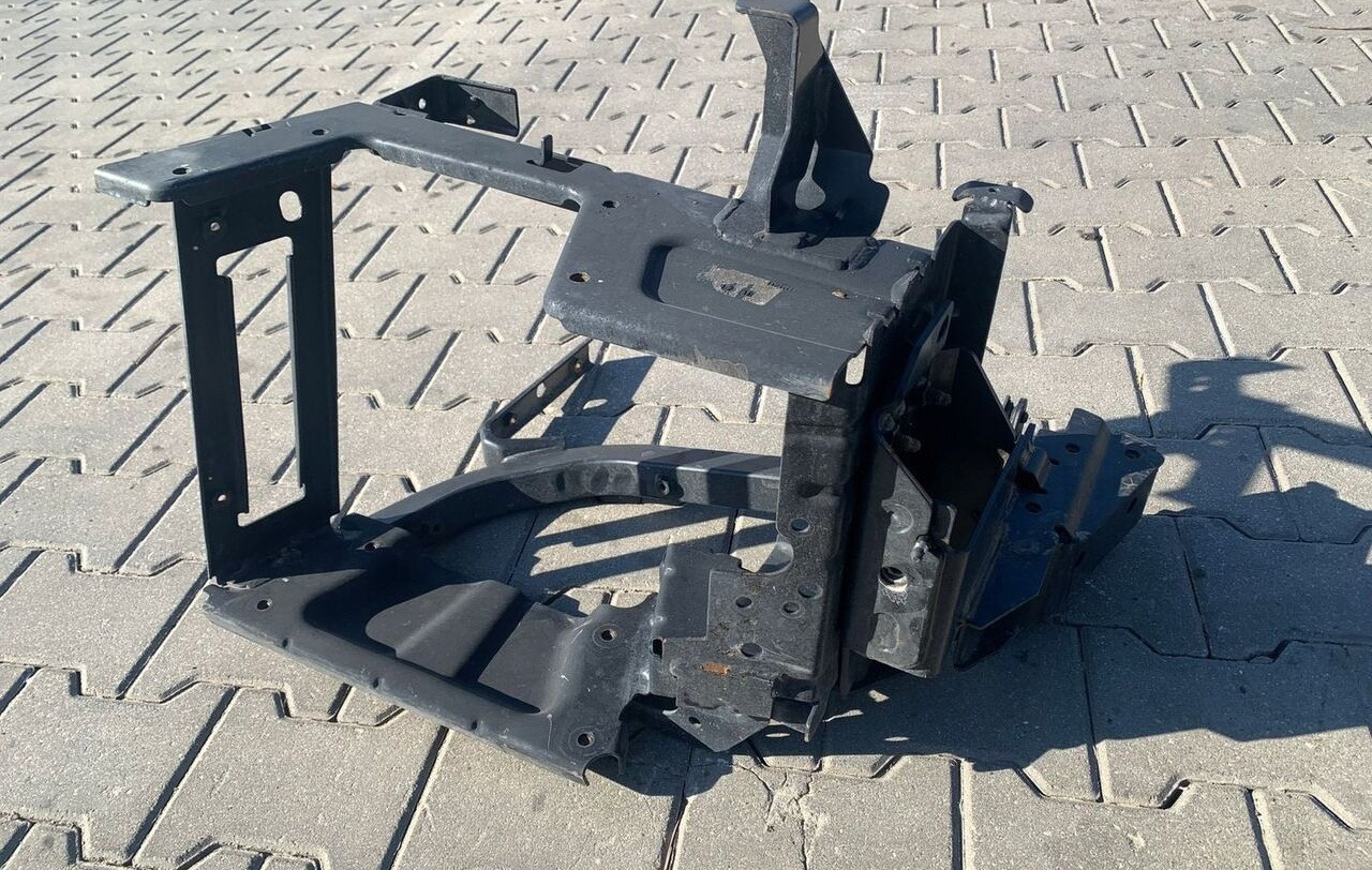 Renault STELAŻ STOPNICY STOPNIA PRAWY RENAULT GAMA T RANGE - Боковая подножка для Грузовиков: фото 2 Renault STELAŻ STOPNICY STOPNIA PRAWY RENAULT GAMA T RANGE - Боковая подножка для Грузовиков: фото 2