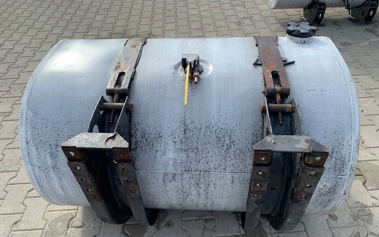 Renault ZBIORNIK PALIWA RENAULT DXI VOLVO FH FM 120X70X70 20503507 - Топливный бак для Грузовиков: фото 4 Renault ZBIORNIK PALIWA RENAULT DXI VOLVO FH FM 120X70X70 20503507 - Топливный бак для Грузовиков: фото 4