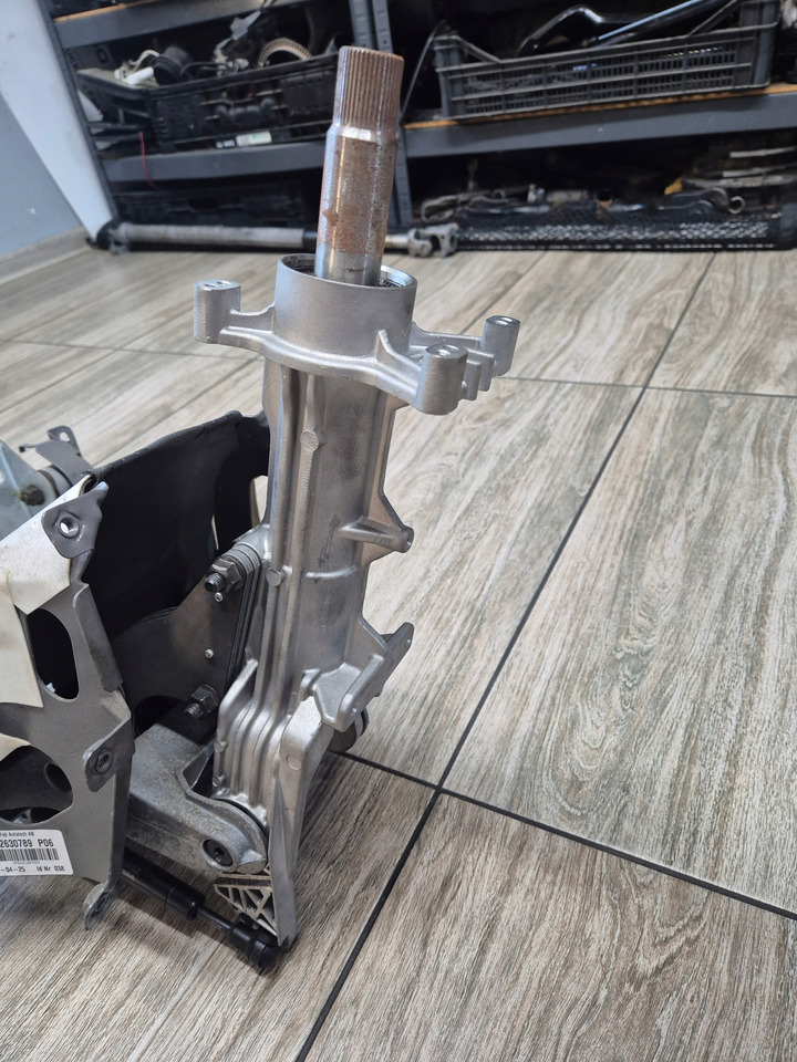 VOLVO MECHANIZM REGULACJI KIEROWNICY KOLUMNA VOLVO FH 4 FH 5 - Кабина и интерьер для Грузовиков: фото 5 VOLVO MECHANIZM REGULACJI KIEROWNICY KOLUMNA VOLVO FH 4 FH 5 - Кабина и интерьер для Грузовиков: фото 5