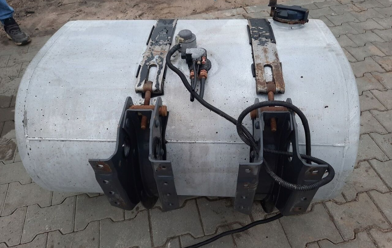 Volvo ZBIORNIK PALIWA RENAULT DXI VOLVO FH FM LOW DECK - Топливный бак для Грузовиков: фото 5 Volvo ZBIORNIK PALIWA RENAULT DXI VOLVO FH FM LOW DECK - Топливный бак для Грузовиков: фото 5