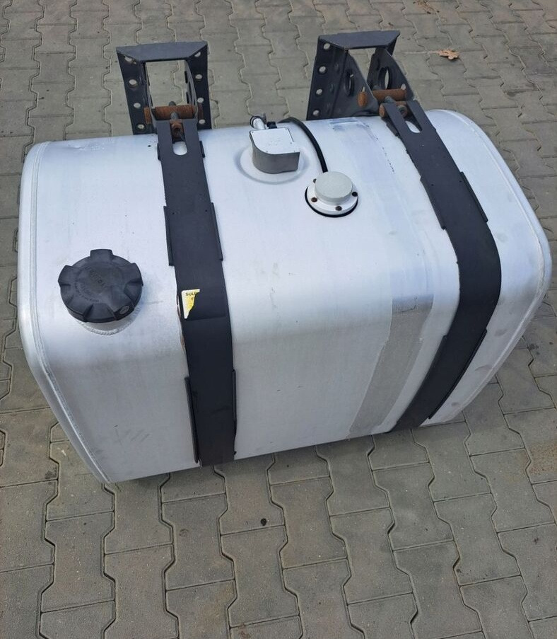 Volvo ZBIORNIK PALIWA RENAULT GAMA RANGE T 90/70/70 365L 1 - Топливный бак для Грузовиков: фото 2 Volvo ZBIORNIK PALIWA RENAULT GAMA RANGE T 90/70/70 365L 1 - Топливный бак для Грузовиков: фото 2