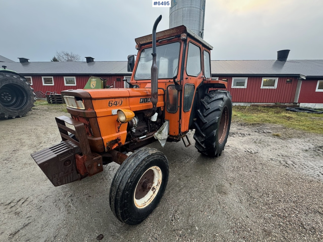 1975 Fiat 640 tractor with/twin wheels and triangle. WATCH THE VIDEO! - Трактор: фото 1 1975 Fiat 640 tractor with/twin wheels and triangle. WATCH THE VIDEO! - Трактор: фото 1