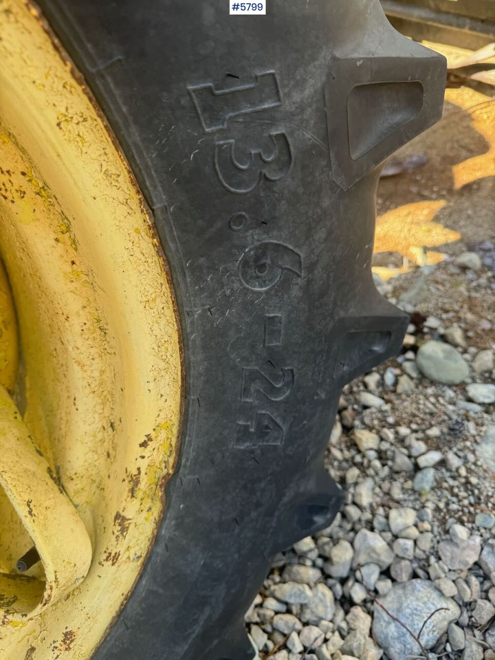 Трактор 1985 John Deere 2040 4x4 w/ front loader: фото 15 Трактор 1985 John Deere 2040 4x4 w/ front loader: фото 15