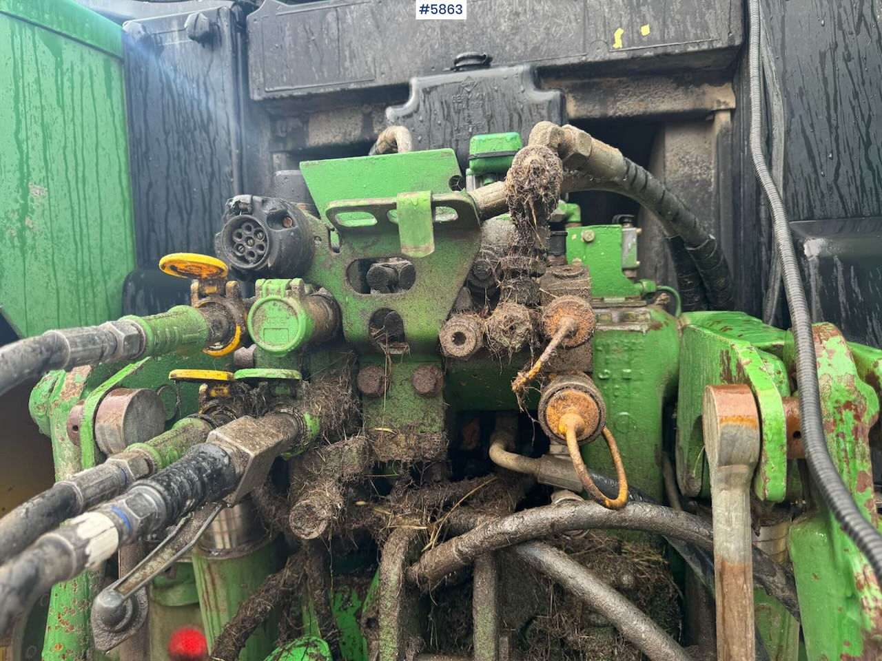 Трактор 1996 John Deere 6400 4x4 w/ front loader.: фото 19 Трактор 1996 John Deere 6400 4x4 w/ front loader.: фото 19