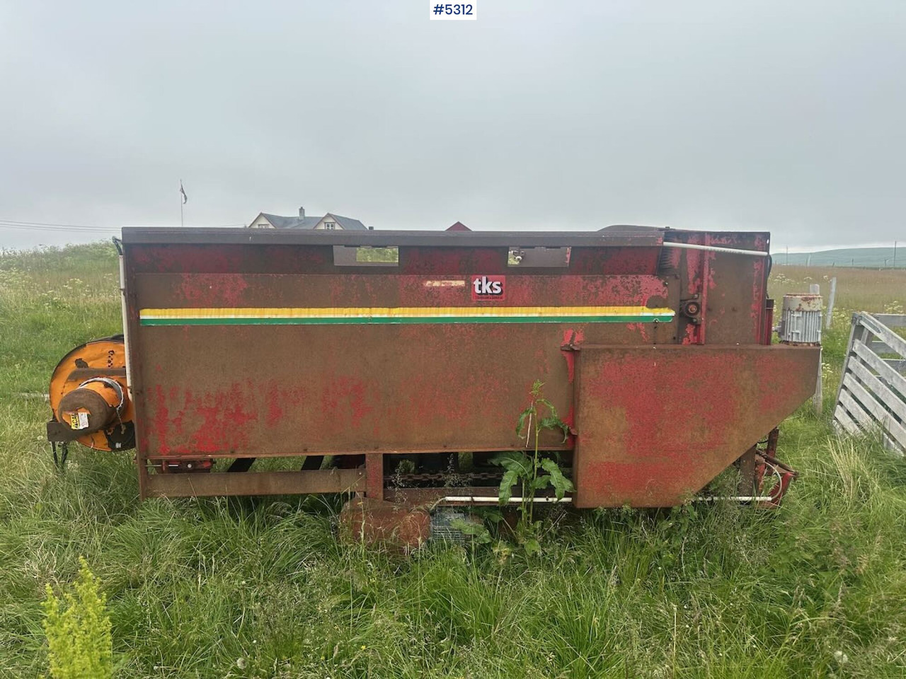 1998 TKS R-150 Silage spreader - Техника для сенозаготовки: фото 2 1998 TKS R-150 Silage spreader - Техника для сенозаготовки: фото 2