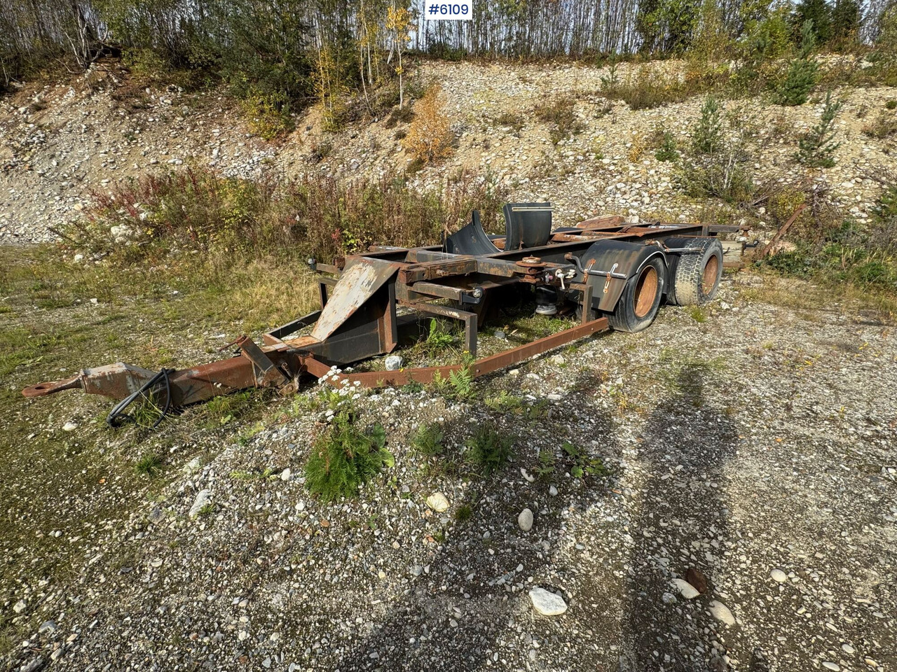 2002 Istrail container trailer. Repair object. - Низкорамный прицеп: фото 2 2002 Istrail container trailer. Repair object. - Низкорамный прицеп: фото 2