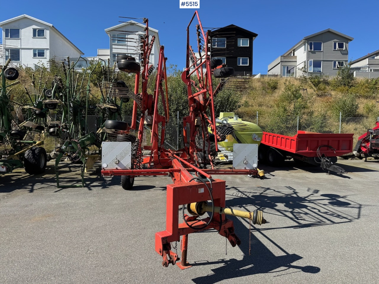 2002 Kuhn GA 7301 Collecting rake - Техника для сенозаготовки: фото 4 2002 Kuhn GA 7301 Collecting rake - Техника для сенозаготовки: фото 4