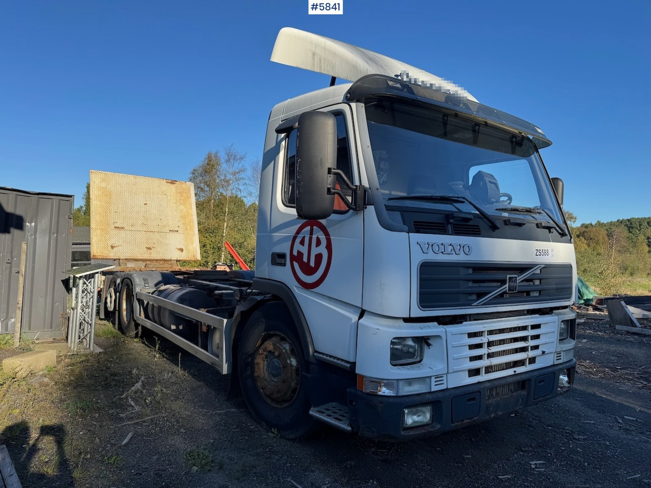 2002 Volvo FM 6x2. - Грузовик-контейнеровоз/ Сменный кузов: фото 4 2002 Volvo FM 6x2. - Грузовик-контейнеровоз/ Сменный кузов: фото 4