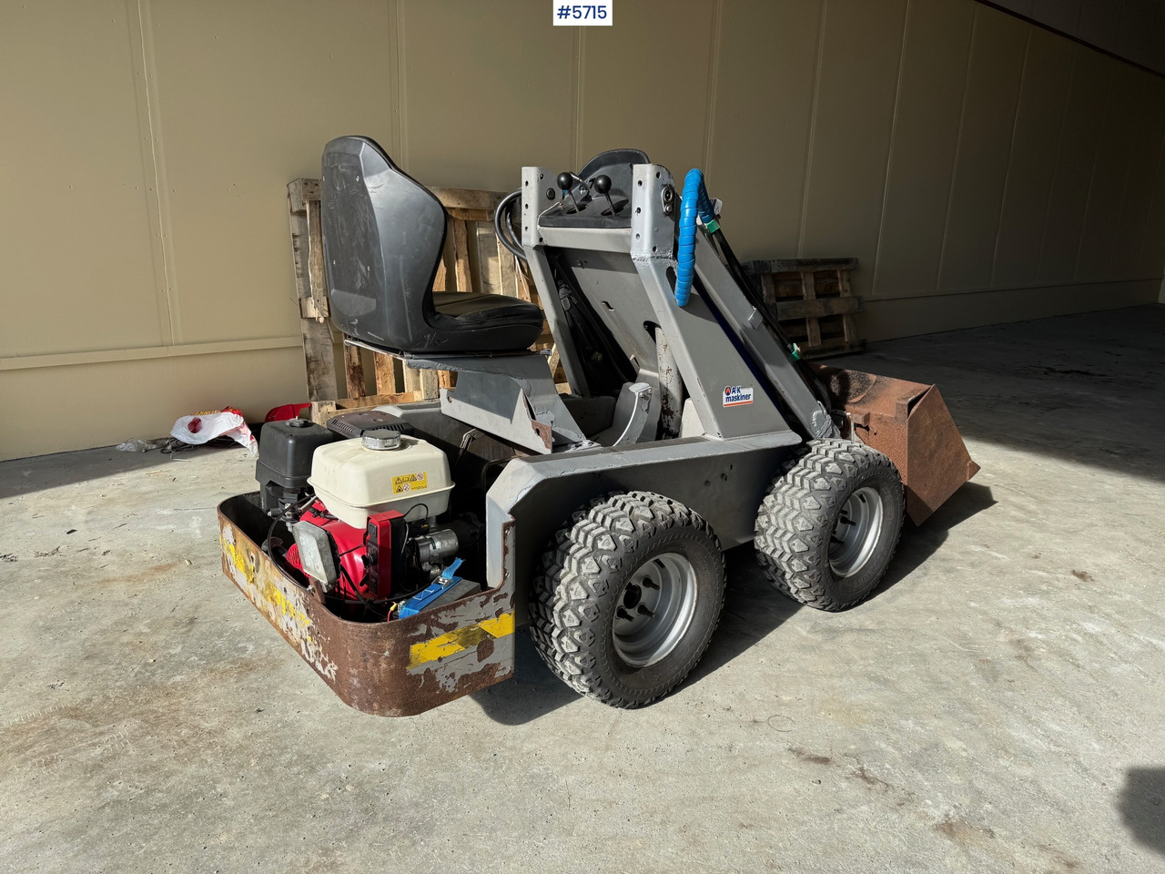 2005 Multione F14B - Компактный фронтальный погрузчик: фото 3 2005 Multione F14B - Компактный фронтальный погрузчик: фото 3