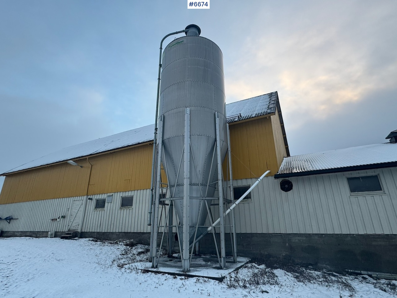 2010 Mafa Outdoor silo w/ level switch and inlet screw - Инвентарь для животноводства: фото 3 2010 Mafa Outdoor silo w/ level switch and inlet screw - Инвентарь для животноводства: фото 3