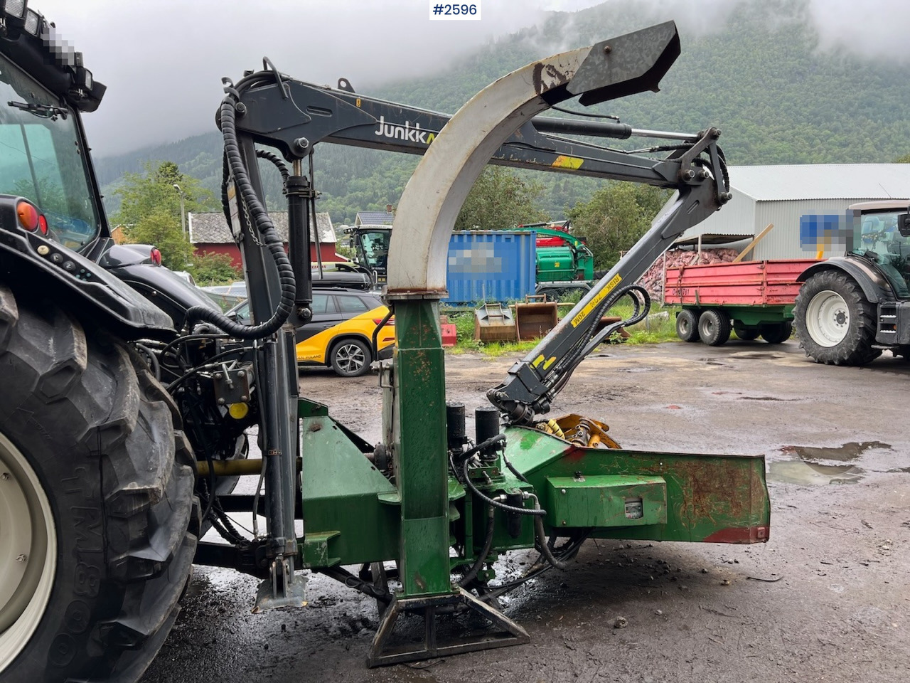 2010 Valtra T182 Versu Tractor w/ 2015 NHS 300E Chipper and 2015 Junkkari P4169 Crane - Трактор: фото 5 2010 Valtra T182 Versu Tractor w/ 2015 NHS 300E Chipper and 2015 Junkkari P4169 Crane - Трактор: фото 5