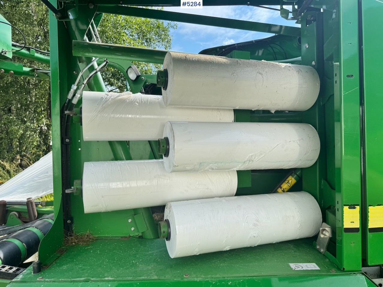 Техника для сенозаготовки 2012 John Deere 744 Combi baler.: фото 13