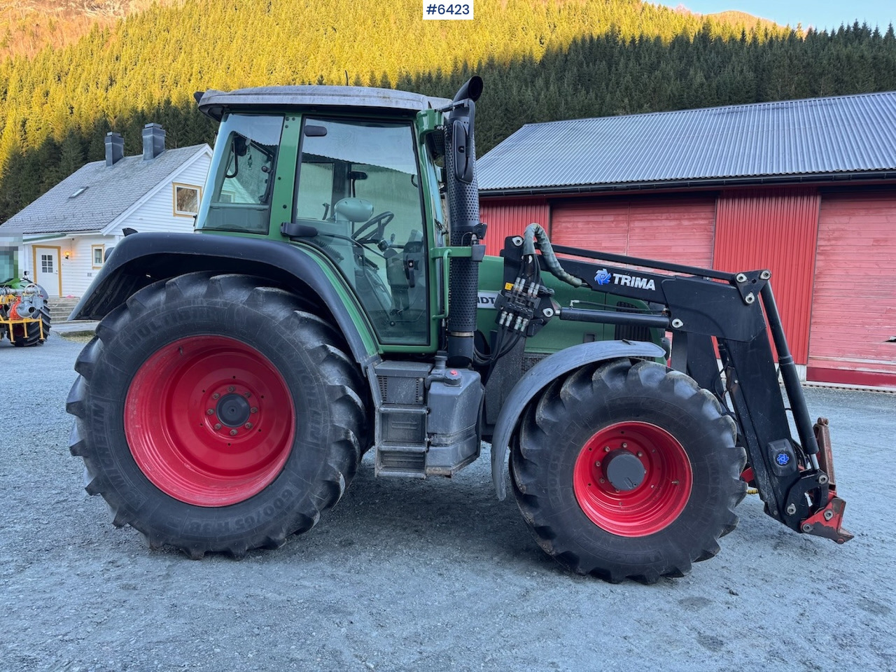 2013 Fendt 412 Vario TMS w/ front loader and plow plate. New engine! - Трактор: фото 5 2013 Fendt 412 Vario TMS w/ front loader and plow plate. New engine! - Трактор: фото 5