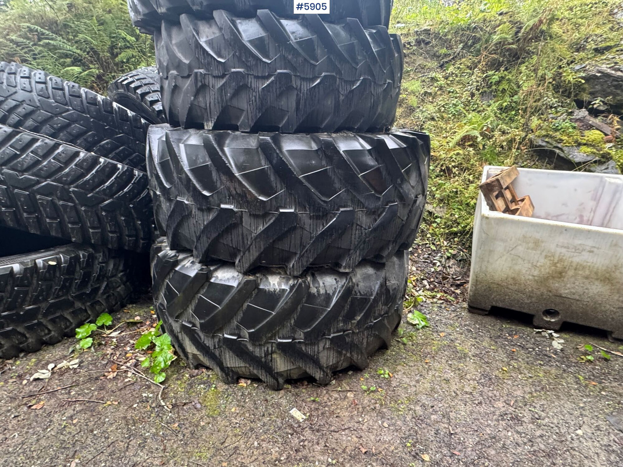 8 pcs Nokian TRI 2 tires. 4 pcs on rims! - Колесо для Строительной техники: фото 4 8 pcs Nokian TRI 2 tires. 4 pcs on rims! - Колесо для Строительной техники: фото 4