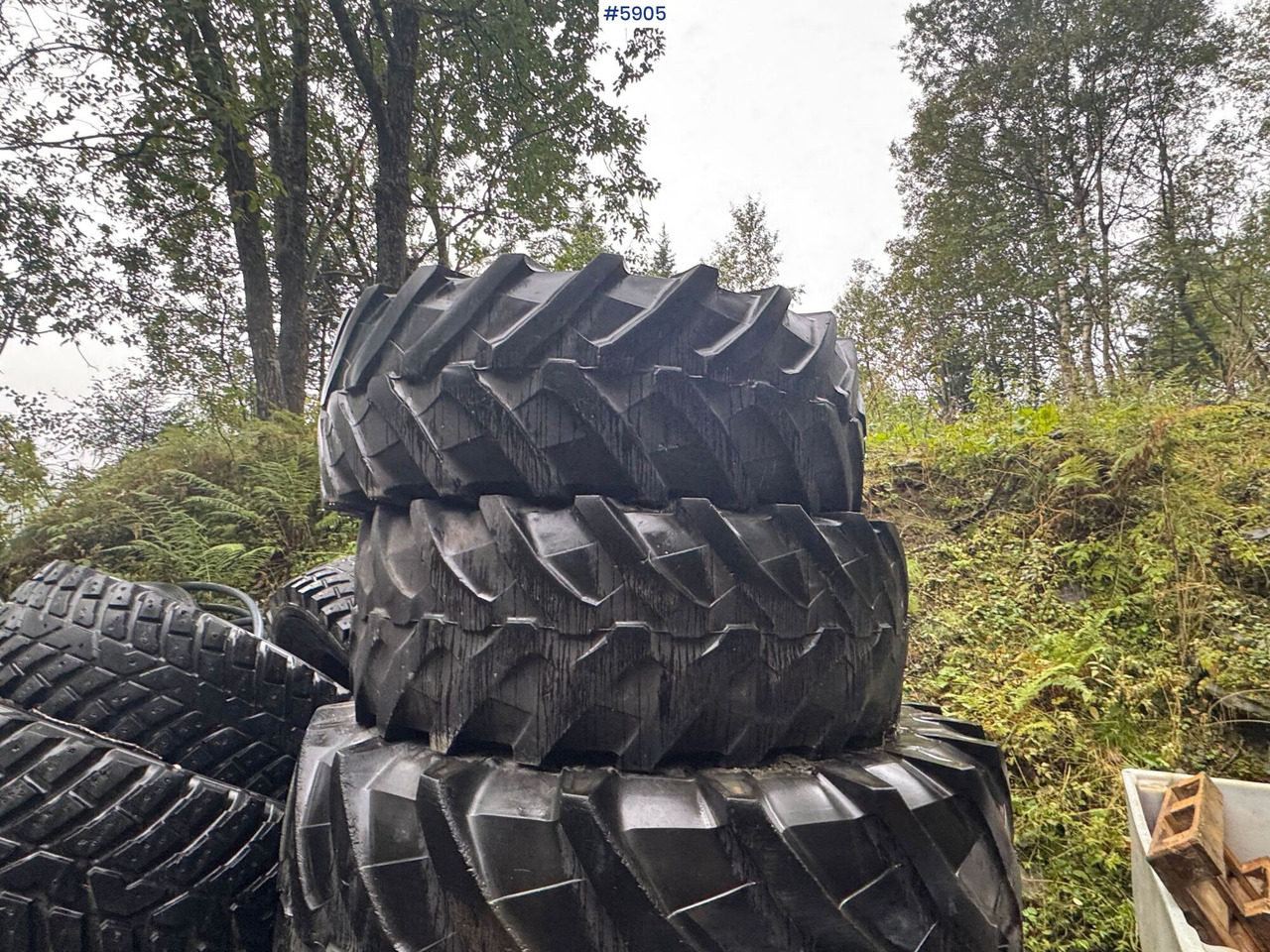 8 pcs Nokian TRI 2 tires. 4 pcs on rims! - Колесо для Строительной техники: фото 5 8 pcs Nokian TRI 2 tires. 4 pcs on rims! - Колесо для Строительной техники: фото 5