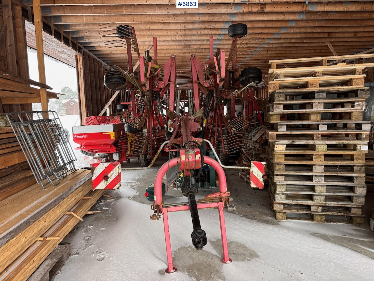 JF STOLL M800 Pro Collector Rake. - Техника для сенозаготовки: фото 4 JF STOLL M800 Pro Collector Rake. - Техника для сенозаготовки: фото 4