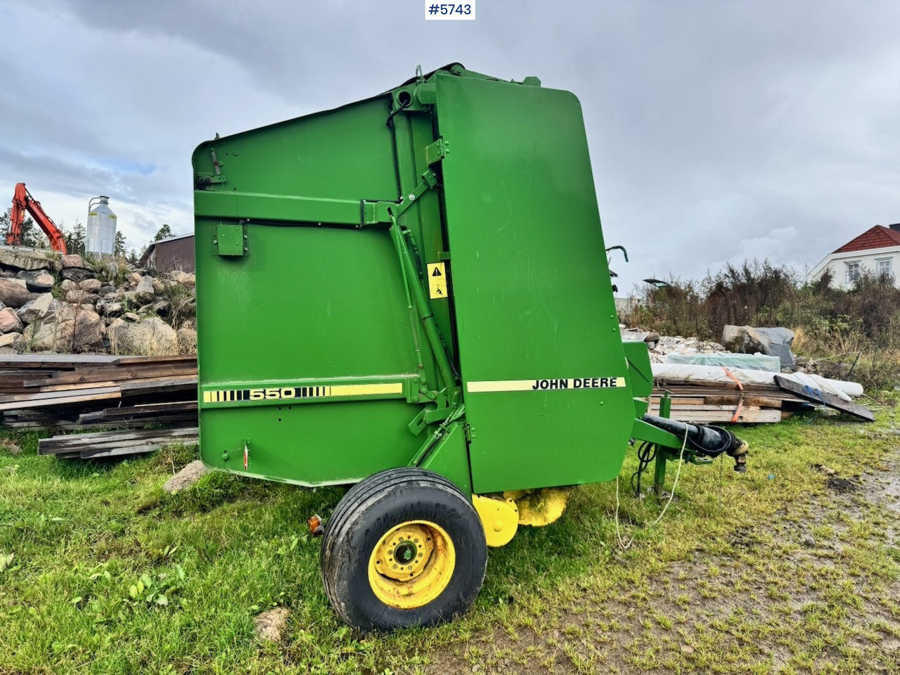 John Deere 550 Round Baler. - Техника для сенозаготовки: фото 5 John Deere 550 Round Baler. - Техника для сенозаготовки: фото 5