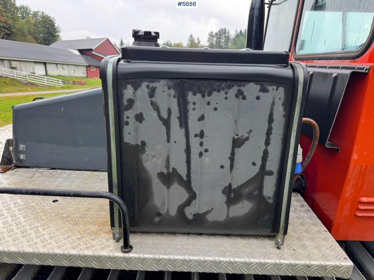 1994 Pisten Bully 150D w/ track layer and milling machine - Коммунальная/ Специальная техника: фото 2 1994 Pisten Bully 150D w/ track layer and milling machine - Коммунальная/ Специальная техника: фото 2