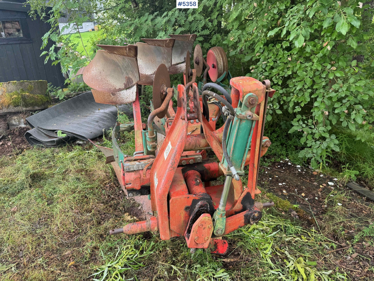 Kverneland 3 furrow reversible plough - Техника для обработки почвы: фото 5 Kverneland 3 furrow reversible plough - Техника для обработки почвы: фото 5