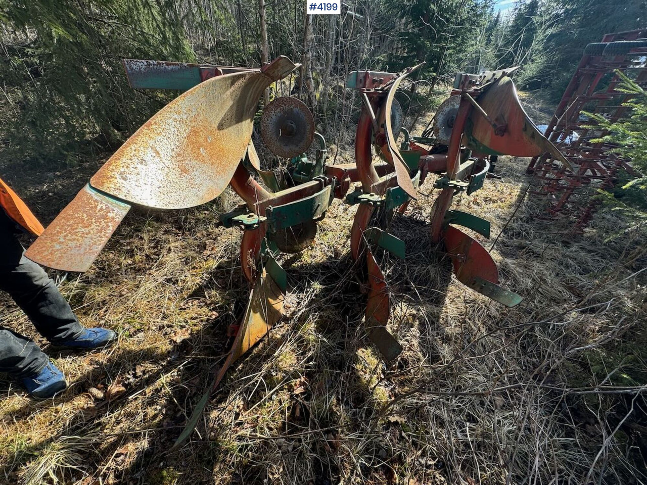 Kverneland 3-furrow reversible plow - Техника для обработки почвы: фото 4 Kverneland 3-furrow reversible plow - Техника для обработки почвы: фото 4
