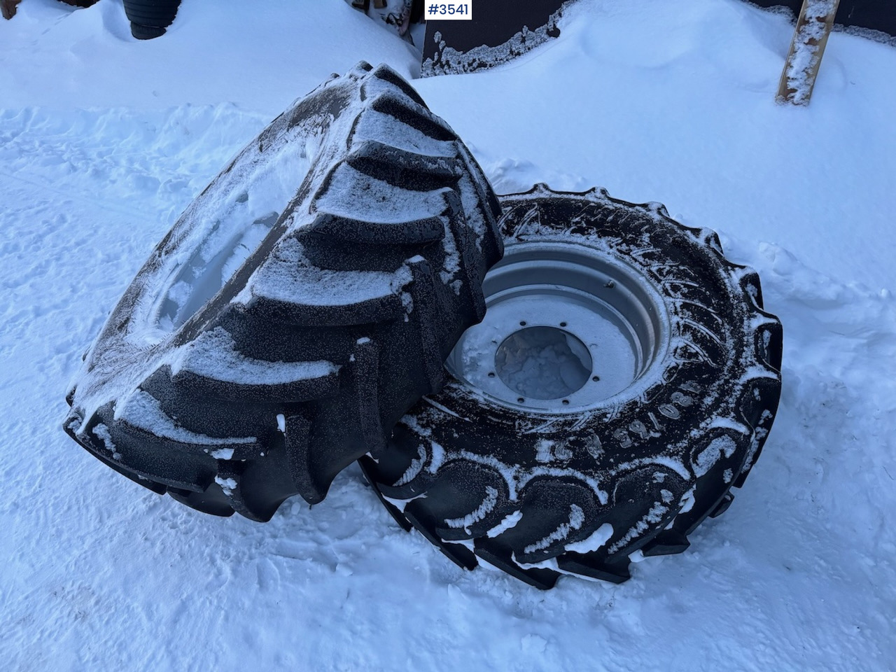 Tractor tires - Шина для Сельскохозяйственной техники: фото 1 Tractor tires - Шина для Сельскохозяйственной техники: фото 1