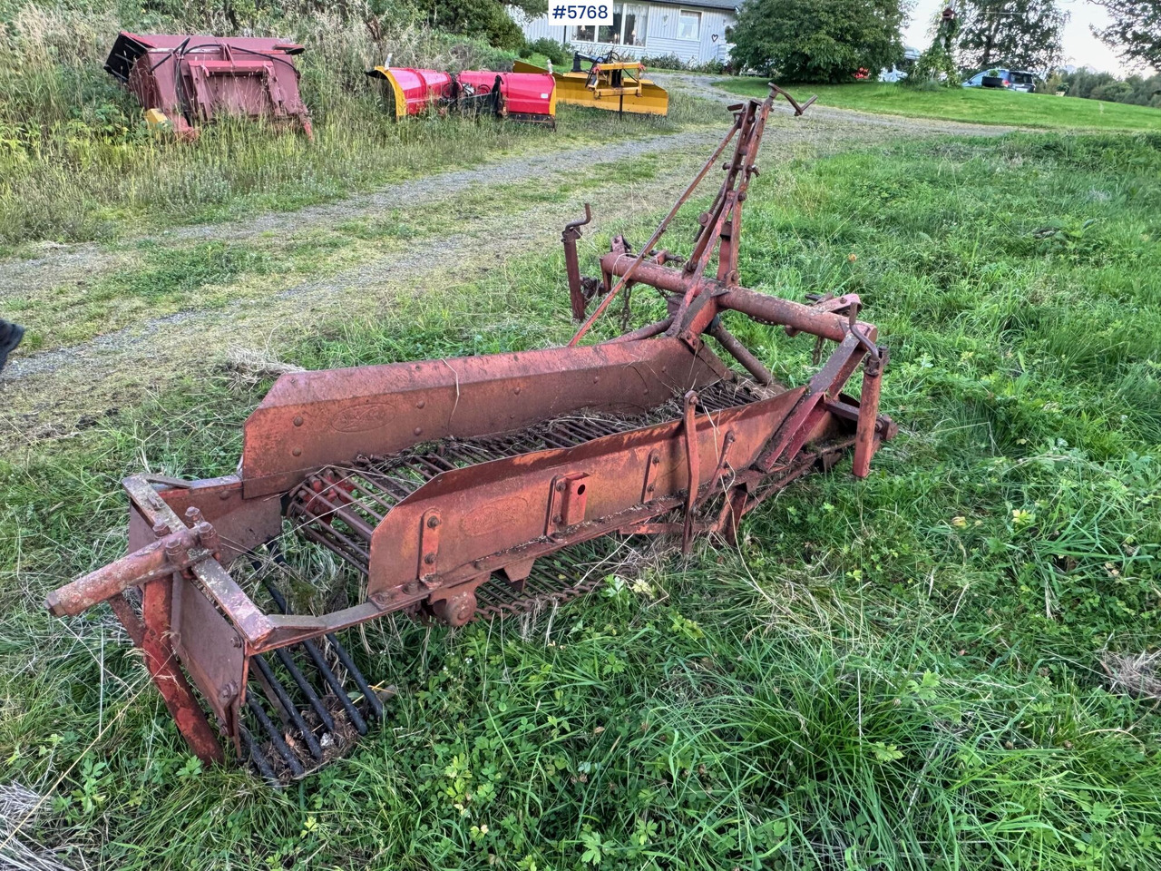 Underhaug Special Potato Lifter - Техника для обработки почвы: фото 4 Underhaug Special Potato Lifter - Техника для обработки почвы: фото 4