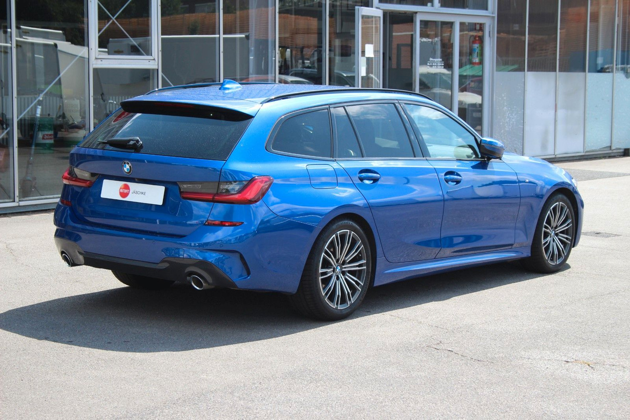 BMW 320 Touring d M Sport Laser Alcantara Harman Kar - Универсал: фото 2 BMW 320 Touring d M Sport Laser Alcantara Harman Kar - Универсал: фото 2