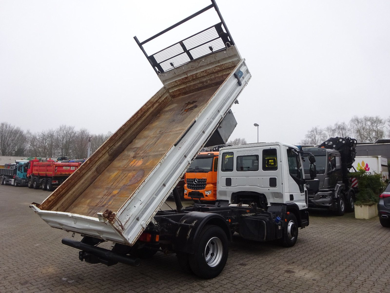 Iveco 80-120 Eurocargo MEILLER 3SKipper 4x2 - Самосвал: фото 5 Iveco 80-120 Eurocargo MEILLER 3SKipper 4x2 - Самосвал: фото 5