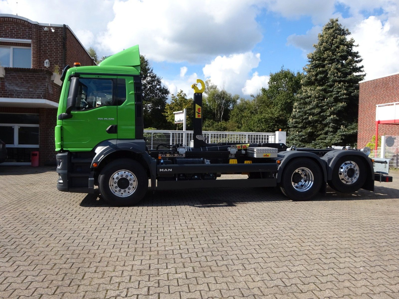 MAN 26.520 TGS HYVA Abroller 6x2 NEU - Крюковой мультилифт: фото 3 MAN 26.520 TGS HYVA Abroller 6x2 NEU - Крюковой мультилифт: фото 3