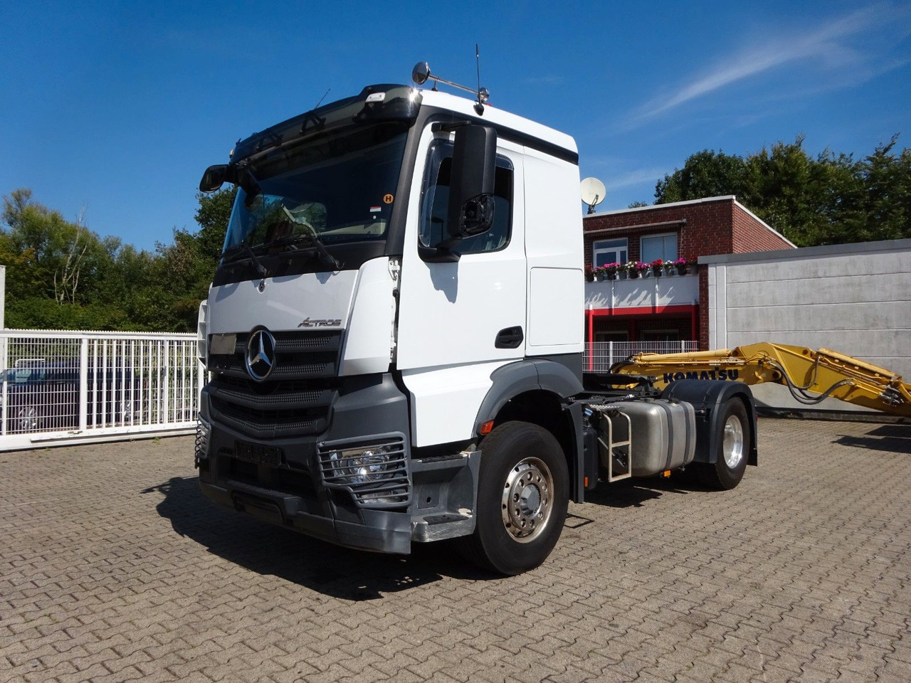 Mercedes-Benz 1846 Actros SZM HAD ALLRAD - Тягач: фото 2 Mercedes-Benz 1846 Actros SZM HAD ALLRAD - Тягач: фото 2