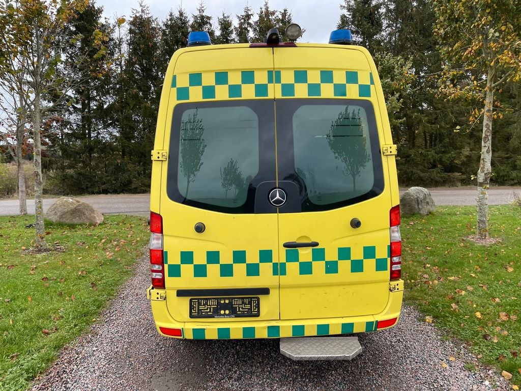 Mercedes-Benz Sprinter II 316 CDI Aut Ambulance - Цельнометаллический фургон: фото 4 Mercedes-Benz Sprinter II 316 CDI Aut Ambulance - Цельнометаллический фургон: фото 4