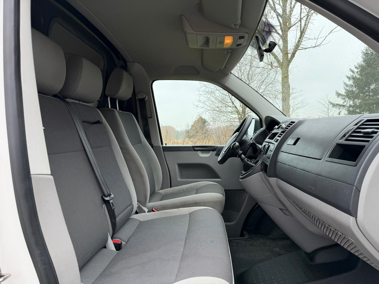 Легковой фургон Volkswagen T5 Transporter Kasten-Kombi Kasten: фото 12 Легковой фургон Volkswagen T5 Transporter Kasten-Kombi Kasten: фото 12