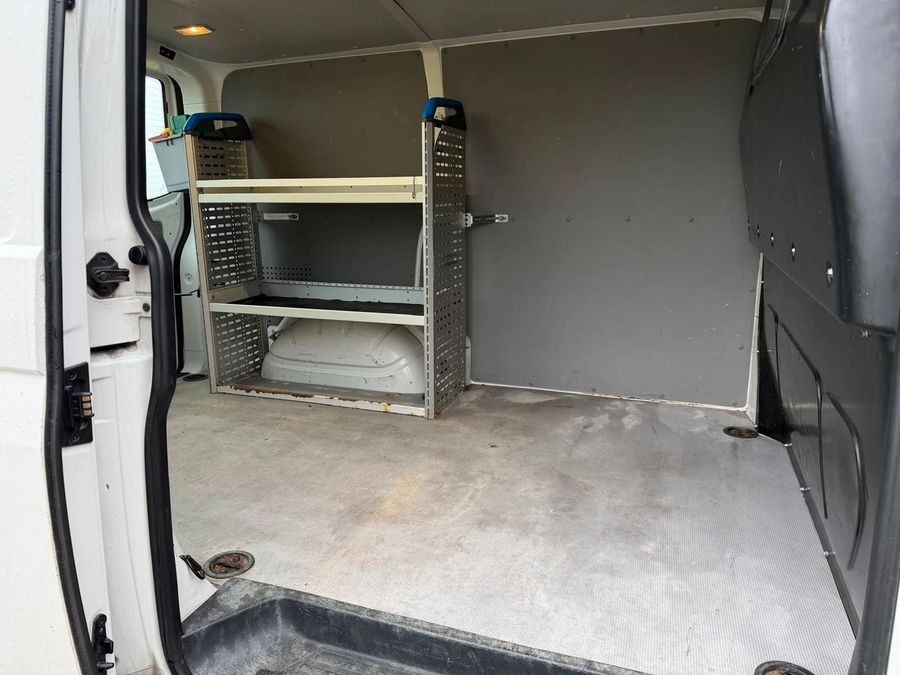 Легковой фургон Volkswagen T5 Transporter Kasten-Kombi Kasten: фото 15 Легковой фургон Volkswagen T5 Transporter Kasten-Kombi Kasten: фото 15