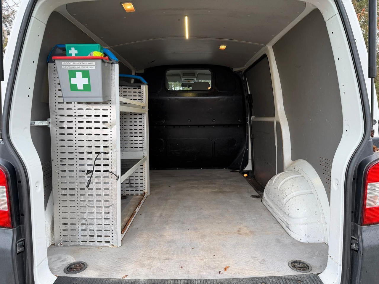 Легковой фургон Volkswagen T5 Transporter Kasten-Kombi Kasten: фото 18 Легковой фургон Volkswagen T5 Transporter Kasten-Kombi Kasten: фото 18