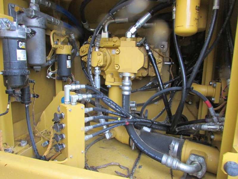 Гусеничный экскаватор Cat 320 FL Kettenbagger 65.000 EUR: фото 9 Гусеничный экскаватор Cat 320 FL Kettenbagger 65.000 EUR: фото 9