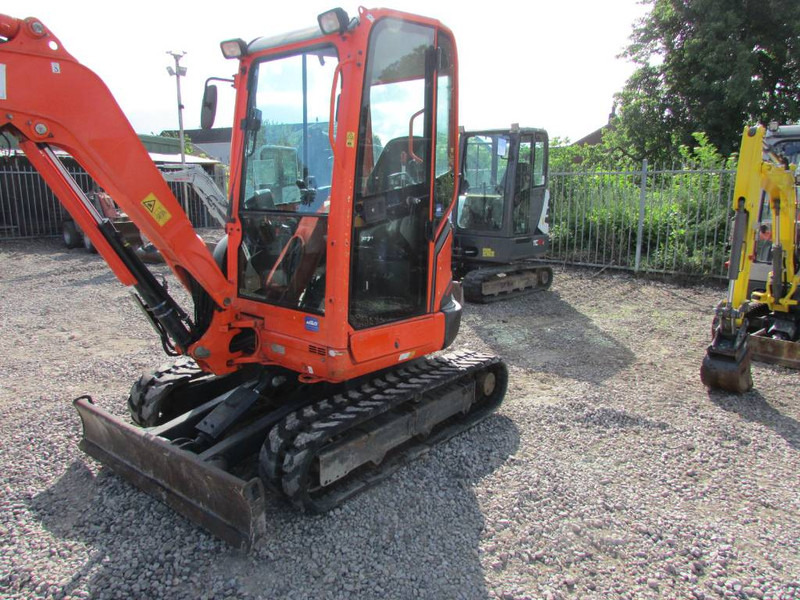Kubota U 27-4 Minibagger 21.500 EUR - Мини-экскаватор: фото 2 Kubota U 27-4 Minibagger 21.500 EUR - Мини-экскаватор: фото 2